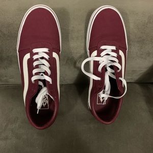 Women’s Vans size 10